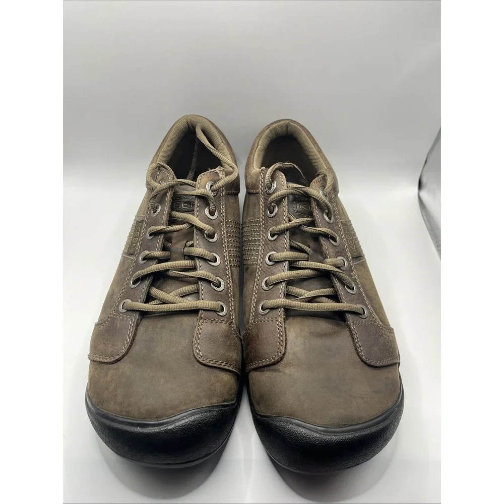 Keen Men's Size 10.5 Austin Hiking Shoes Brown Leather Low Top Outdoors Oxfords
